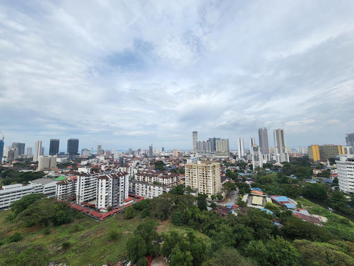 Beacon Executive Suite - Skypool Penang View George Town Exterior foto