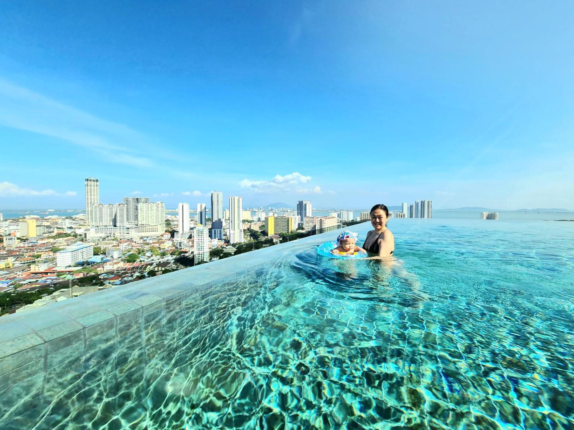 Beacon Executive Suite - Skypool Penang View George Town Exterior foto