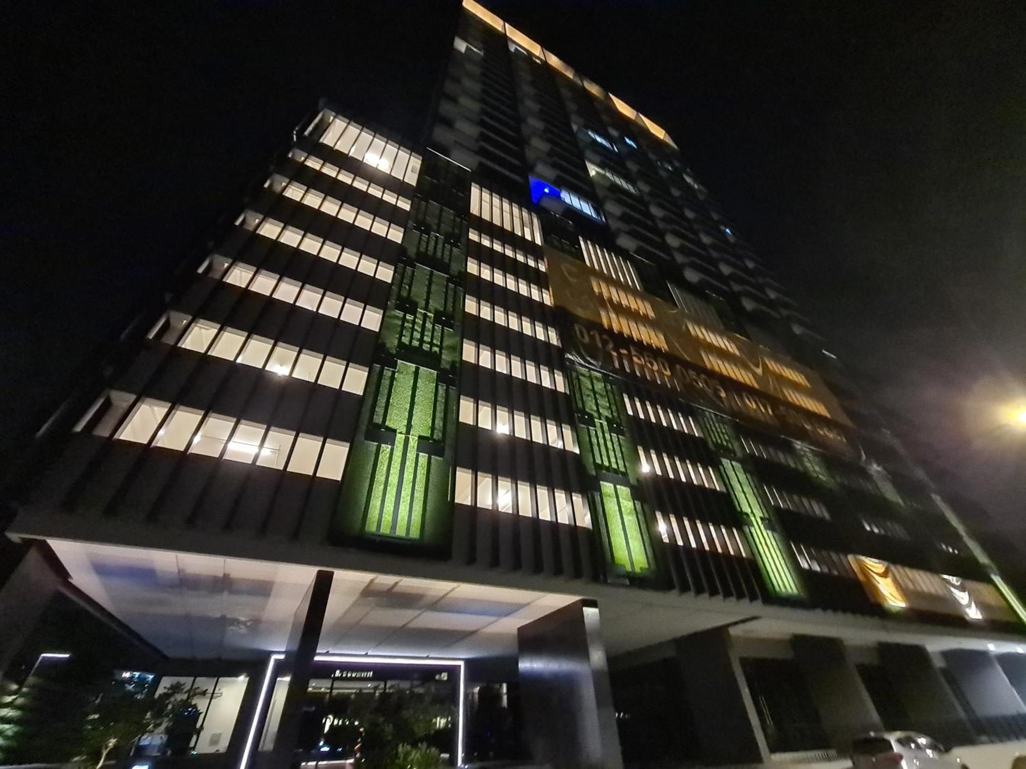 Beacon Executive Suite - Skypool Penang View George Town Exterior foto